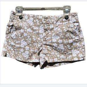 GAP Floral Shorts Sand and White Size 0 Stretch